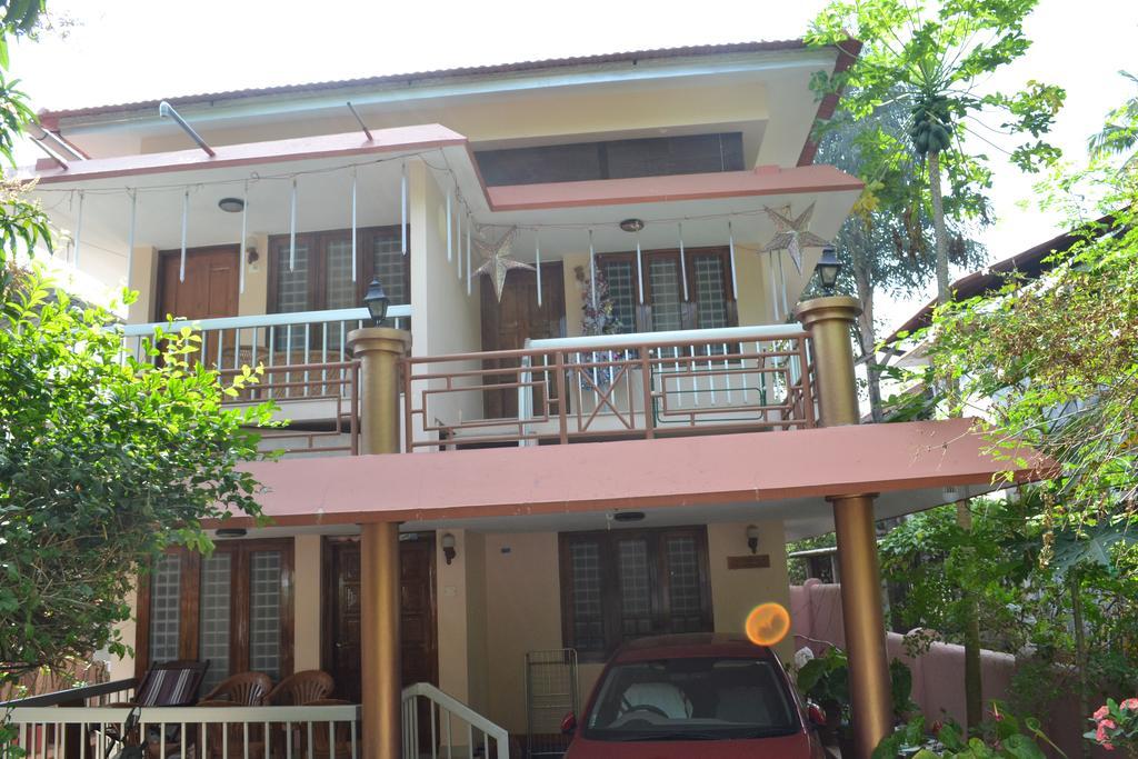 Thoms Beach Homestay Alappuzha Luaran gambar