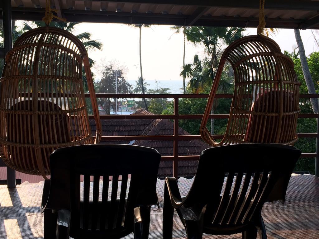 Thoms Beach Homestay Alappuzha Luaran gambar