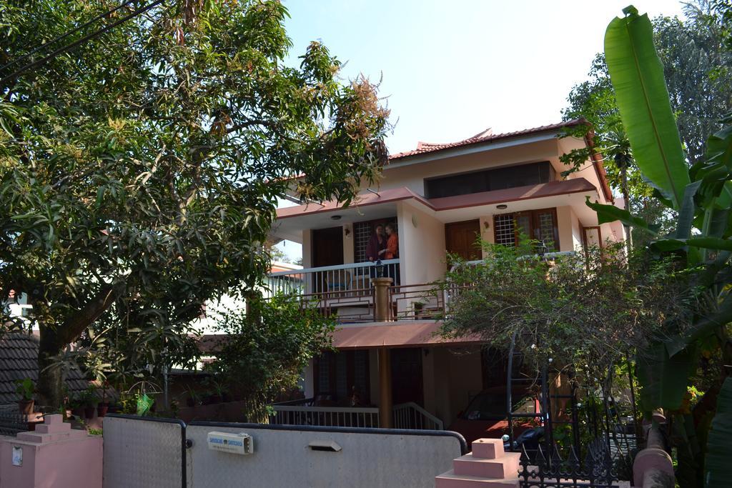 Thoms Beach Homestay Alappuzha Luaran gambar
