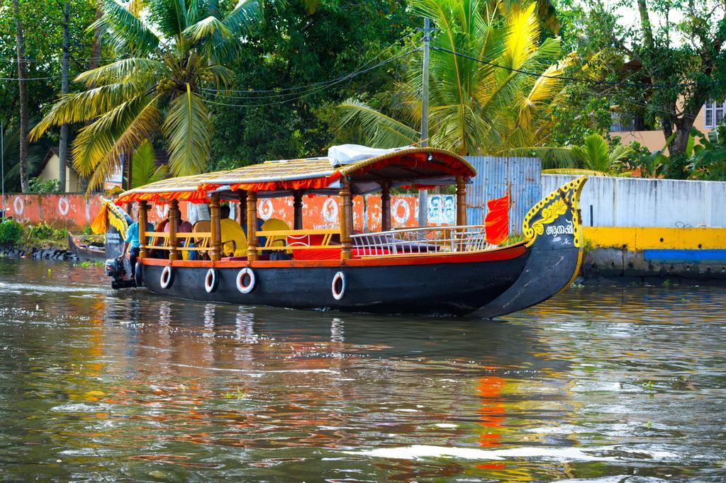 Thoms Beach Homestay Alappuzha Luaran gambar